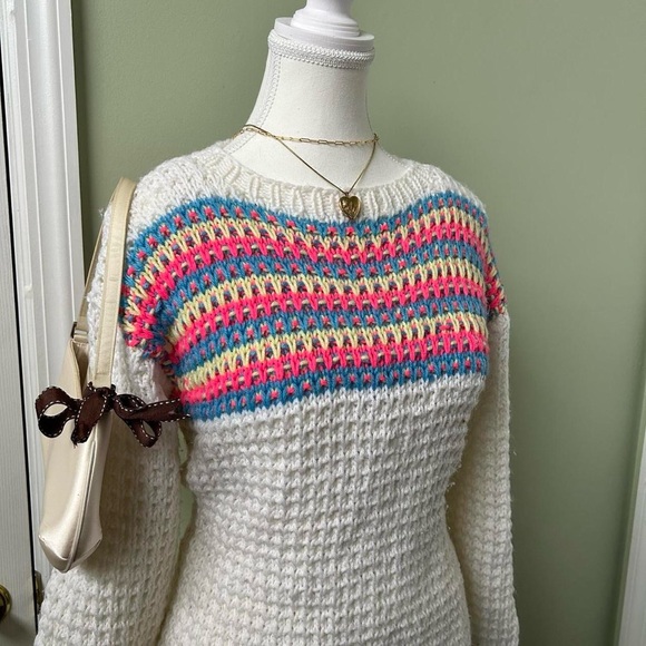 Handmade crotchet sweater - Picture 2 of 5